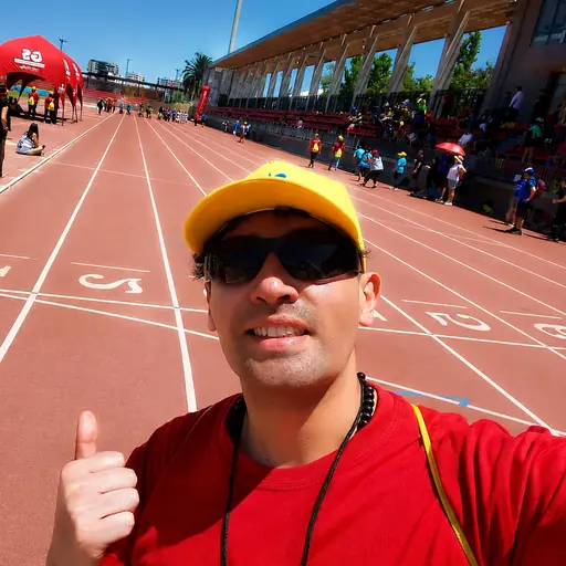 Trabajo psicológico deportivo con atletas durante preparación competitiva